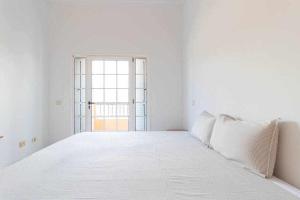Postel nebo postele na pokoji v ubytování Villa Mar Deluxe Gran Canaria