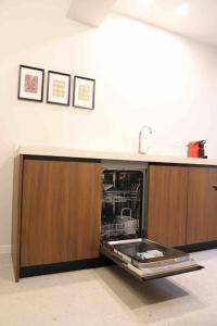 A kitchen or kitchenette at La casa in Carteria