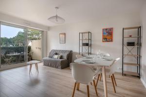 Posedenie v ubytovaní Coquet appartement à 300 m du port du Pouliguen