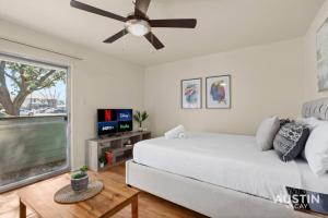 Gallery image of Relax in Hyde Park Parking Great Location and Tub in Austin
