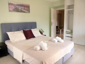 A bed or beds in a room at Charming apartment in Halepa!