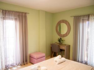 A bed or beds in a room at Charming apartment in Halepa!