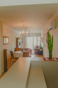 Posezení v ubytování Apartamento Vivendas de Canela, uma quadra da Catedral