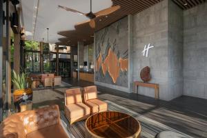 Гостиная зона в Holiday Inn Resort Krabi Ao Nang Beach by IHG