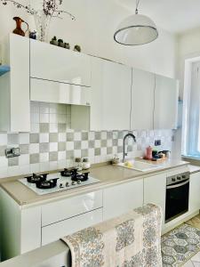 A kitchen or kitchenette at Wasi edy