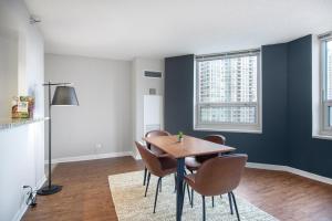 Gallery image of River N 1BR w Gym WD nr Mag Mile CHI-86 in Chicago