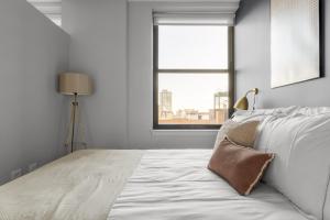 صورة لـ Loop 1BR w Gym Roofdeck WD nr W Loop the CHI-210 في شيكاغو +21 صورة