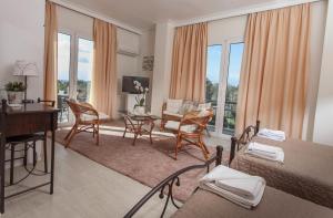 Gallery image of Minavra Hotel in Athens