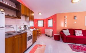 Kuchyň nebo kuchyňský kout v ubytování Apartments Bardak