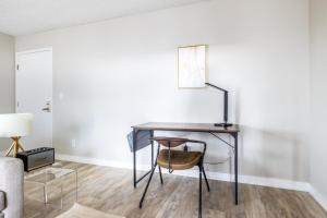 Φωτογραφία από το άλμπουμ του Redondo Beach 1BR w Pool Gym 1 block from beach LAX-439 σε Redondo Beach