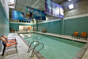 Bassein majutusasutuses Bellevue 2BR w Indoor Pool Gym easy commute SEA-279 või selle lähedal