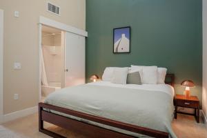 Gallery image of Garden Alameda 2BR w Gym Pool nr Caltrain SFO-195 in San Jose +20 photos
