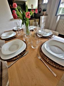 Fotografie z fotogalerie ubytování Casa Gladioli con Ampio Giardino v destinaci Tirrenia