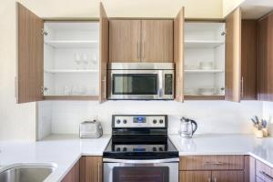 Gallery image of Mountain View 1BR w Pool Gym nr Target TJ SFO-591 in Mountain View +24 photos