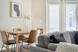 Φωτογραφία από το άλμπουμ του San Jose 2BR w Gym WD nr Samsung Cisco SFO-743 σε Santa Clara