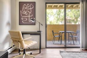 Posezení v ubytování Mountain View 1BR w Pool Gym WD nr Target SFO-1095