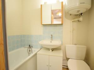 Kúpeľňa v ubytovaní Studio cosy à Bernex, proche pistes et sentiers - FR-1-498-90