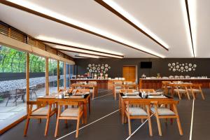Restaurace v ubytování Keys Prima By Lemon Tree Hotels, Thekkady