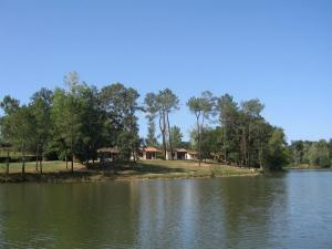 Φωτογραφία από το άλμπουμ του Hôtel LES LODGES D'EAUZE σε Eauze