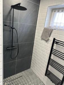 A bathroom at Home Sweet Apartment XL