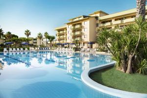 Gallery image of Hotel Village Paradise in Mandatoriccio Marina