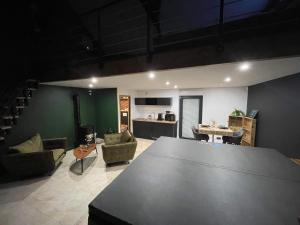Zdjęcie z galerii obiektu Maison avec jacuzzi privatif w mieście Renac