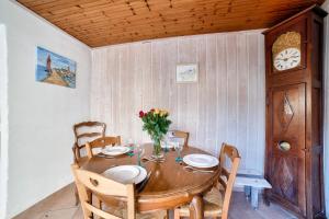 Posedenie v ubytovaní Jolie maison avec cour pour 5 personnes