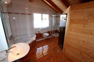 Vannituba majutusasutuses Chalet Inge