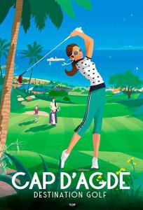 Cap Capistol Golf, appartement 2 chambres في كاب داغد: ملصق لامرأة تلعب الغولف على ملعب للجولف