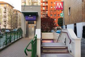 Το κτήριο όπου στεγάζεται  το διαμέρισμα