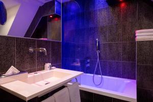 Koupelna v ubytování ATN Hôtel