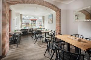 Restaurace v ubytování Hotel am Denkmal Norderney + 37 fotografií