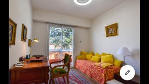 Posedenie v ubytovaní Maison de ville - 400m de la plage - grande terrasse, balcons, 4 chambres - 160m2