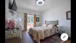 Posteľ alebo postele v izbe v ubytovaní Maison de ville - 400m de la plage - grande terrasse, balcons, 4 chambres - 160m2