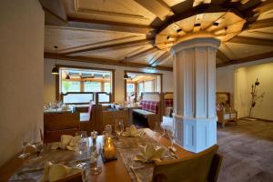 Posezení v ubytování Hotel Nesselwanger Hof