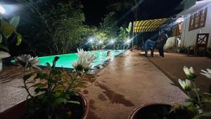 Bazen v nastanitvi oz. blizu nastanitve Golden Cypress Resort with Pool -Wayanad