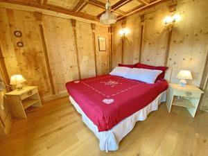 Łóżko lub łóżka w pokoju w obiekcie Casa Francesca