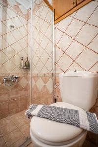 Foto dalla galleria di Villa Tzitzifes a Tzitzifés