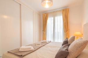 Postel nebo postele na pokoji v ubytování Fairway Apartman Mijas Golf 1 - Golondrinas