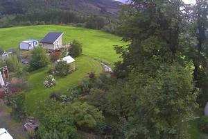 Afbeelding uit fotogalerij van Minihus med drømmeutsikt til Sunnmørsalpene in Aure