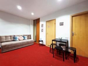 Posedenie v ubytovaní Apartament Warszawa Centrum Helvetia Plus