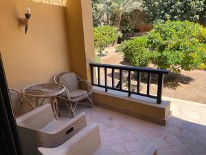 A garden outside El gouna South Marina Townhouse Apartment 3 bedrooms