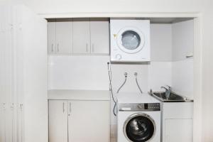 Dapur atau dapur kecil di Unit 2 The Drift