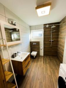 Nhà bếp/bếp nhỏ tại Zatoka Perska - Domek Włoch - Jezioro Tarnobrzeskie