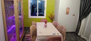 A seating area at شقه مفروشه فندقيه رائعه 220م مكيفه معقمه انترنت مجاني السكن للعائلات والأسر فقط وليس أفراد