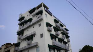 El edificio en el que está el hotel