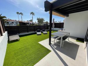 A balcony or terrace at Villa Paraiso
