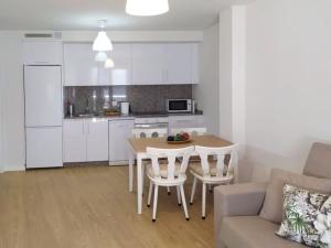 Zdjęcie z galerii obiektu 0143 Apartamento nuevo y céntrico w mieście Vigo