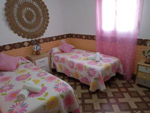 Posteľ alebo postele v izbe v ubytovaní Conjunto Rural Andrea + 33 fotografií