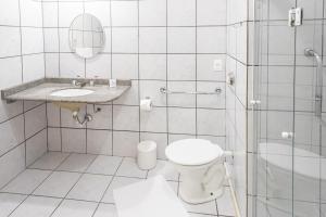 Bilik mandi di Hotel Gracher Brusque +42 gambar